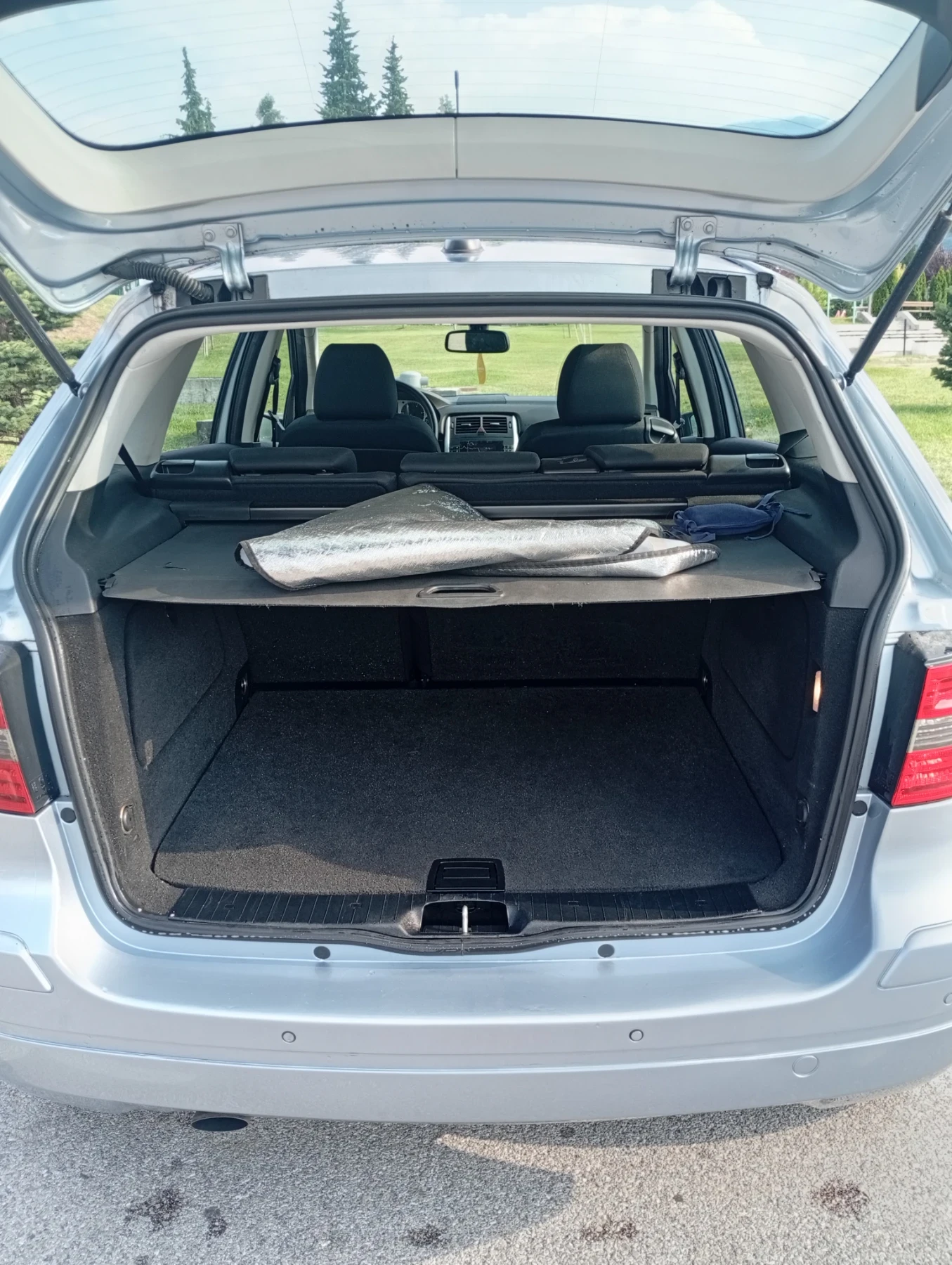 Mercedes-Benz B 180, снимка 9 - Автомобили и джипове - 55316371