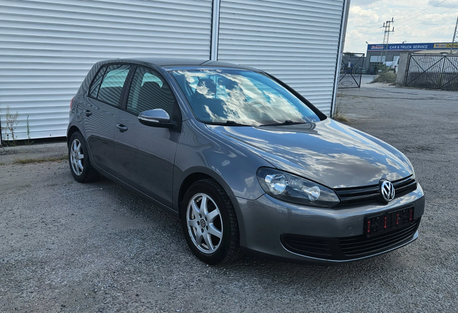 VW Golf 2.0 TDI, снимка 2 - Автомобили и джипове - 56220009