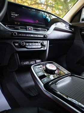 Kia Niro 64 kW, снимка 16
