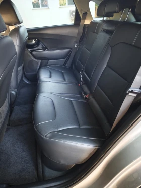 Kia Niro 64 kW, снимка 17