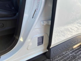 Nissan Pathfinder * SL * CARFAX *  - 30750 € / 60141.77 лв. - 10709886 10