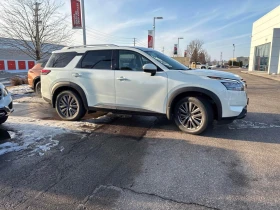 Nissan Pathfinder * SL * CARFAX *  - 30750 € / 60141.77 лв. - 10709886 3