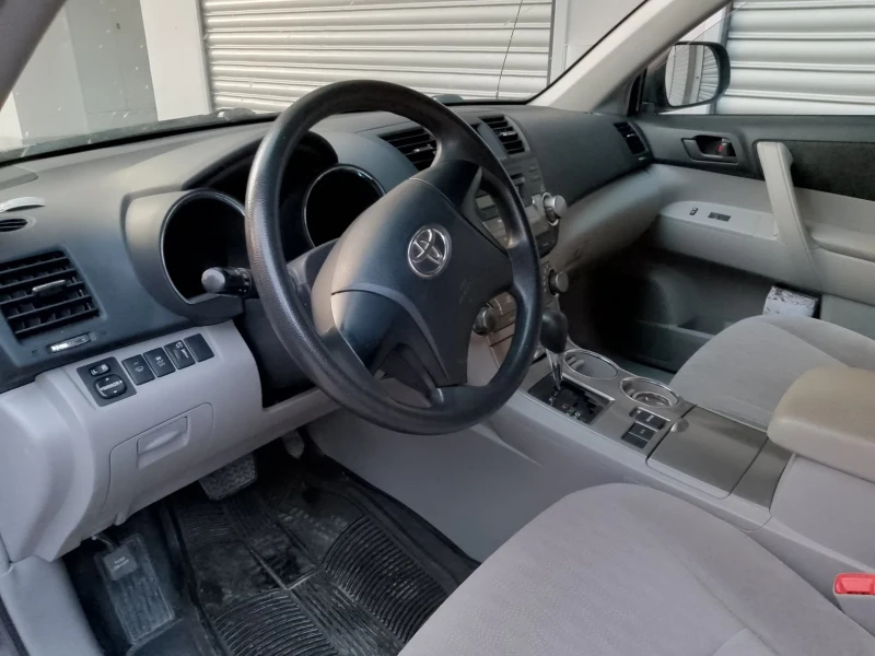 Toyota Highlander 2.7L, снимка 10 - Автомобили и джипове - 49413260