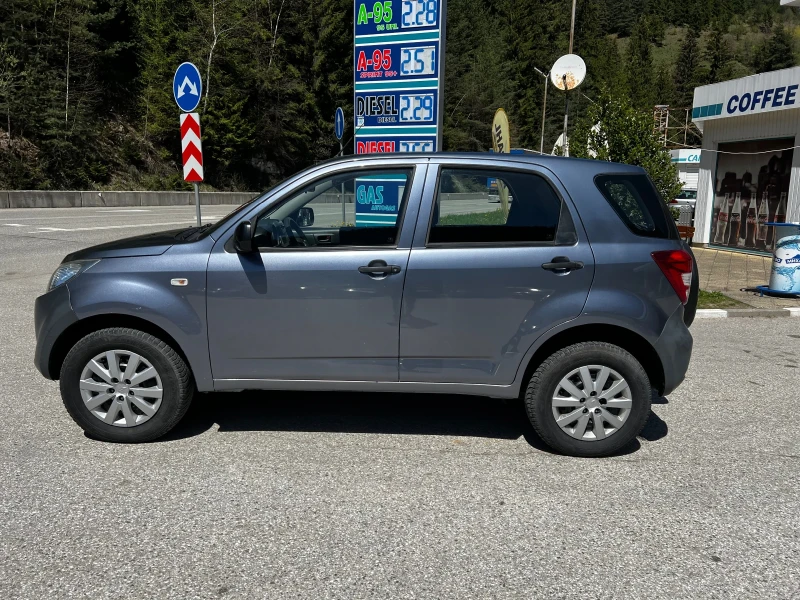 Daihatsu Terios 1.3i* 4x4* БЕЗ РЪЖДА* РЕАЛНИ 147000км!!!, снимка 2 - Автомобили и джипове - 50684102