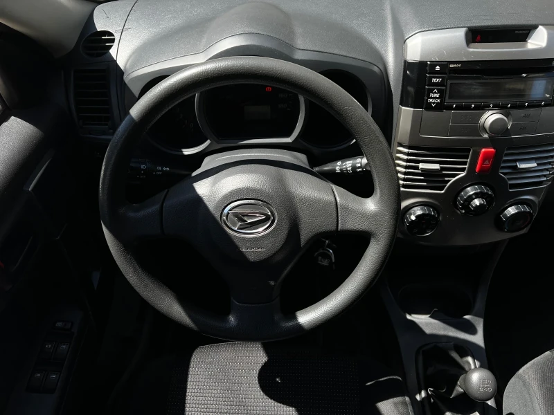 Daihatsu Terios 1.3i* 4x4* БЕЗ РЪЖДА* РЕАЛНИ 147000км!!!, снимка 12 - Автомобили и джипове - 50684102