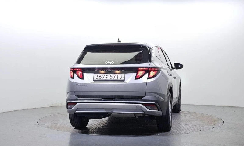 Hyundai Tucson Diesel 2.0 2WD Modern * НАЙ-ДОБРА ЦЕНА В БЪЛГАРИЯ*, снимка 4 - Автомобили и джипове - 52046431