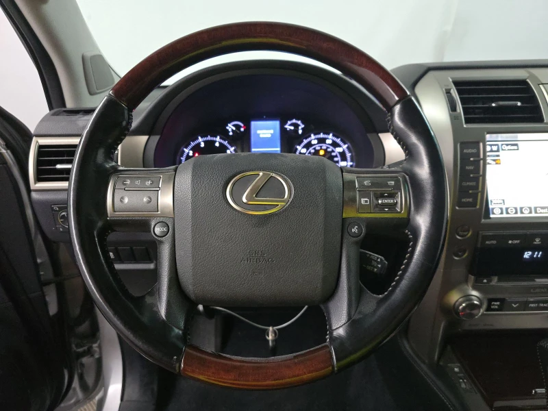 Lexus GX 460 Premium, снимка 8 - Автомобили и джипове - 52587970