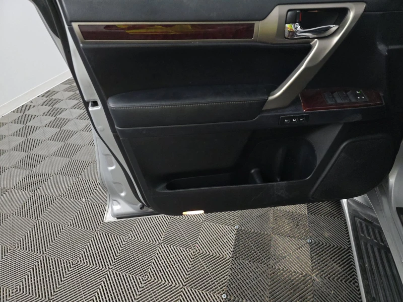Lexus GX 460 Premium, снимка 12 - Автомобили и джипове - 52587970