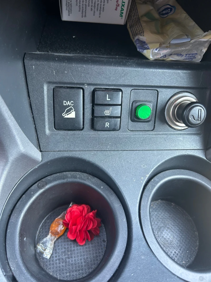 Toyota Rav4 Зимни и Летни Гуми, снимка 17 - Автомобили и джипове - 52613722