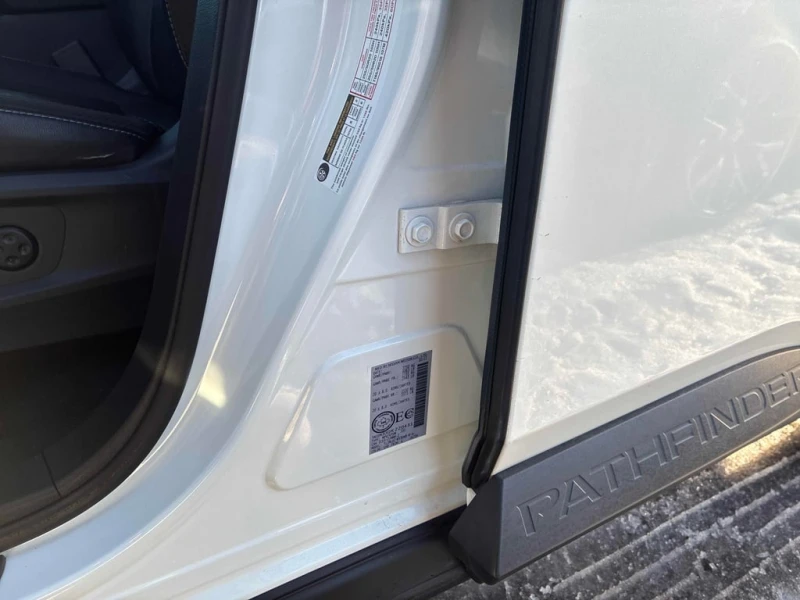 Nissan Pathfinder * SL * CARFAX * , снимка 10 - Автомобили и джипове - 53043865