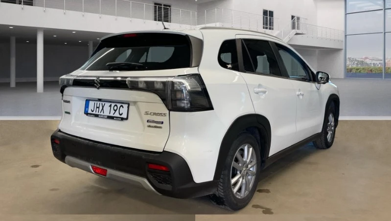 Suzuki SX4 S-Cross Booster Jet Hybrid AllGrip, снимка 3 - Автомобили и джипове - 54280199