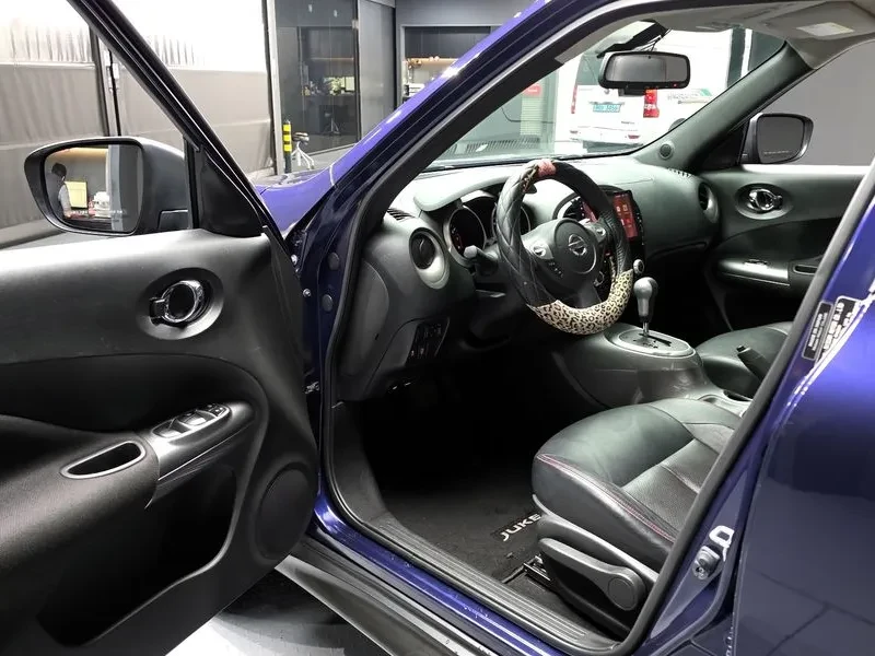 Nissan Juke 1.6 SV F15, снимка 10 - Автомобили и джипове - 54879434