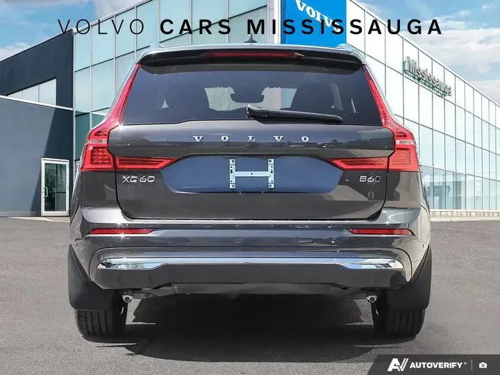 Volvo XC60 Plus Bright Theme * CARFAX * АВТО КРЕДИТ * , снимка 5 - Автомобили и джипове - 54905013