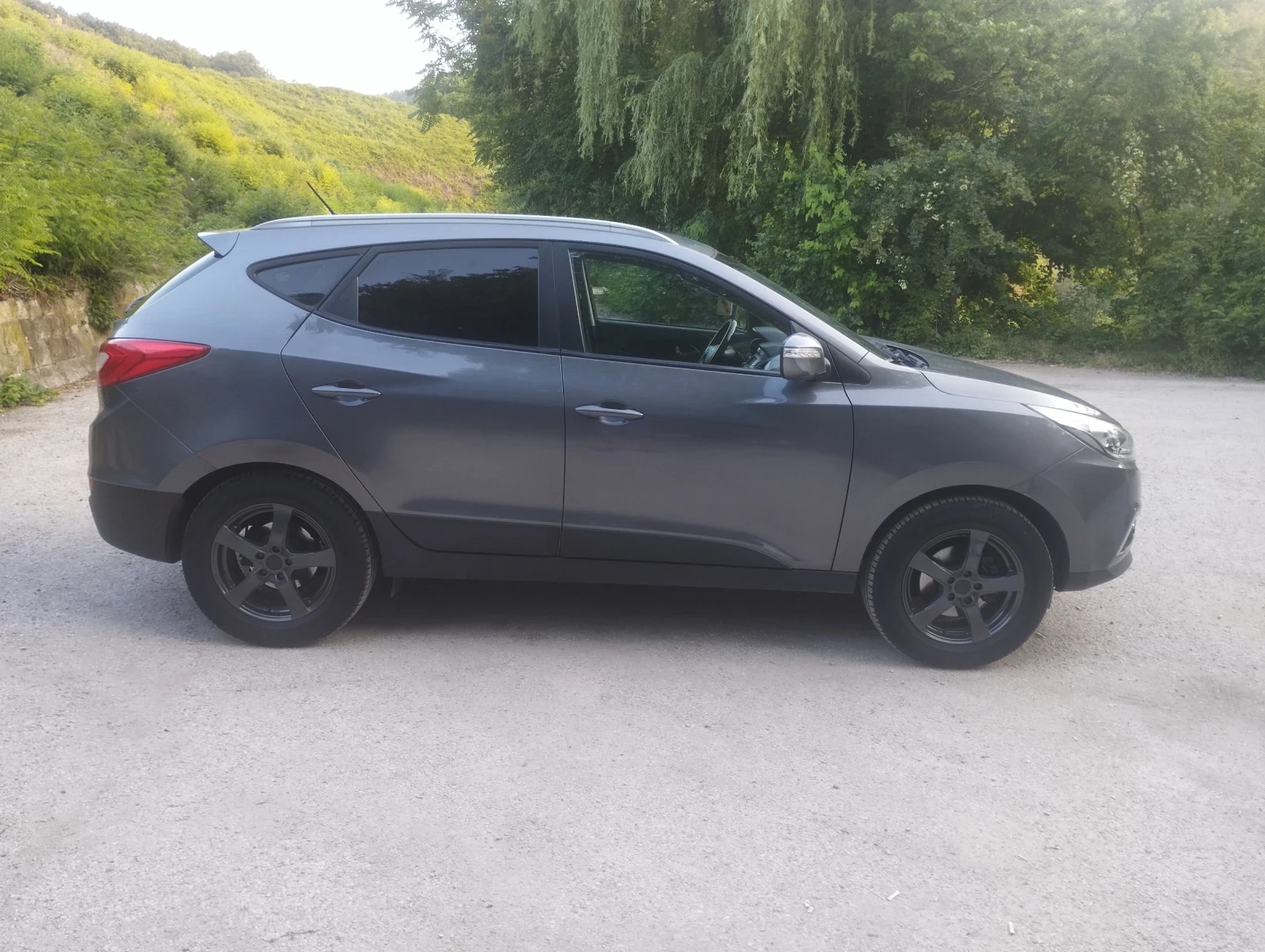 Hyundai IX35 Фейслифт Автомат LED - изображение 3