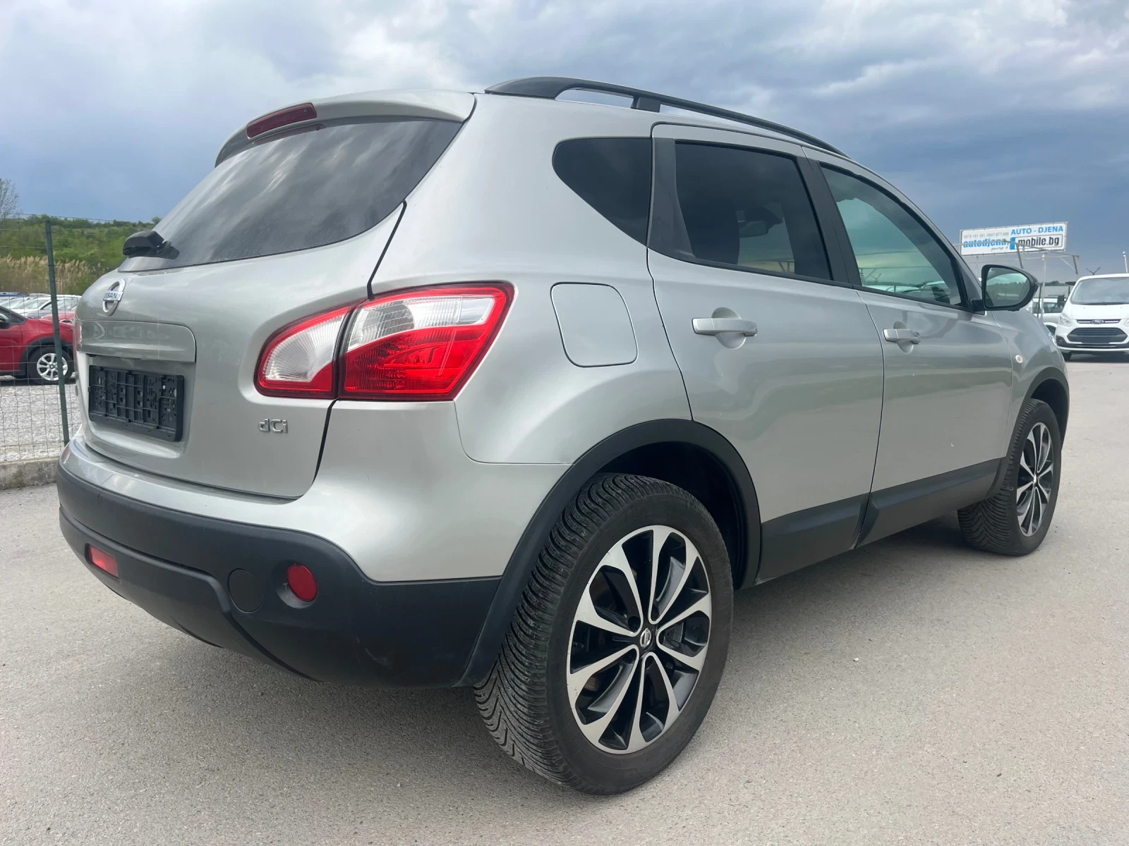 Nissan Qashqai 1.5 TDI. Kamera 360 - изображение 3