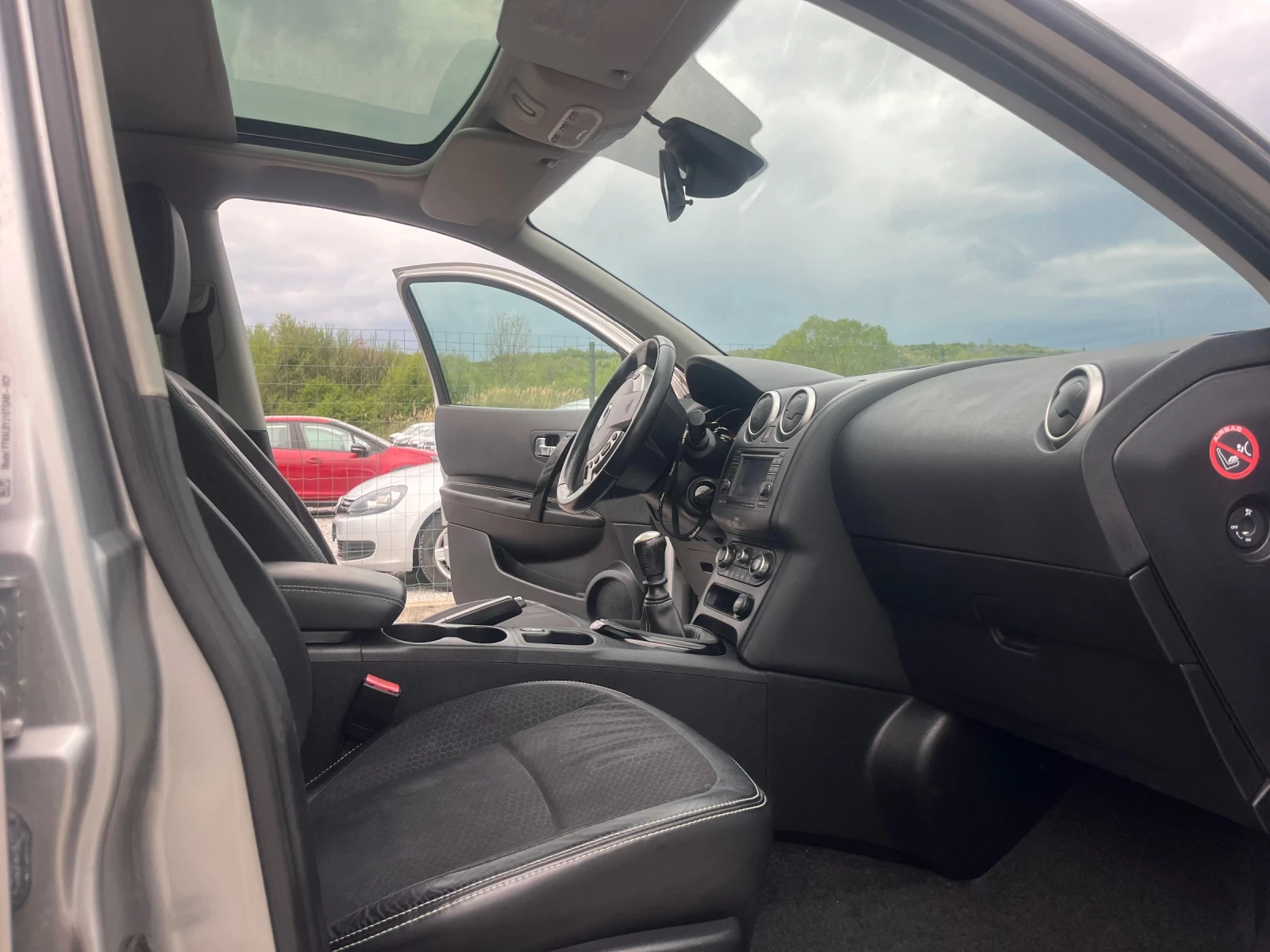 Nissan Qashqai 1.5 TDI. Kamera 360 - изображение 8