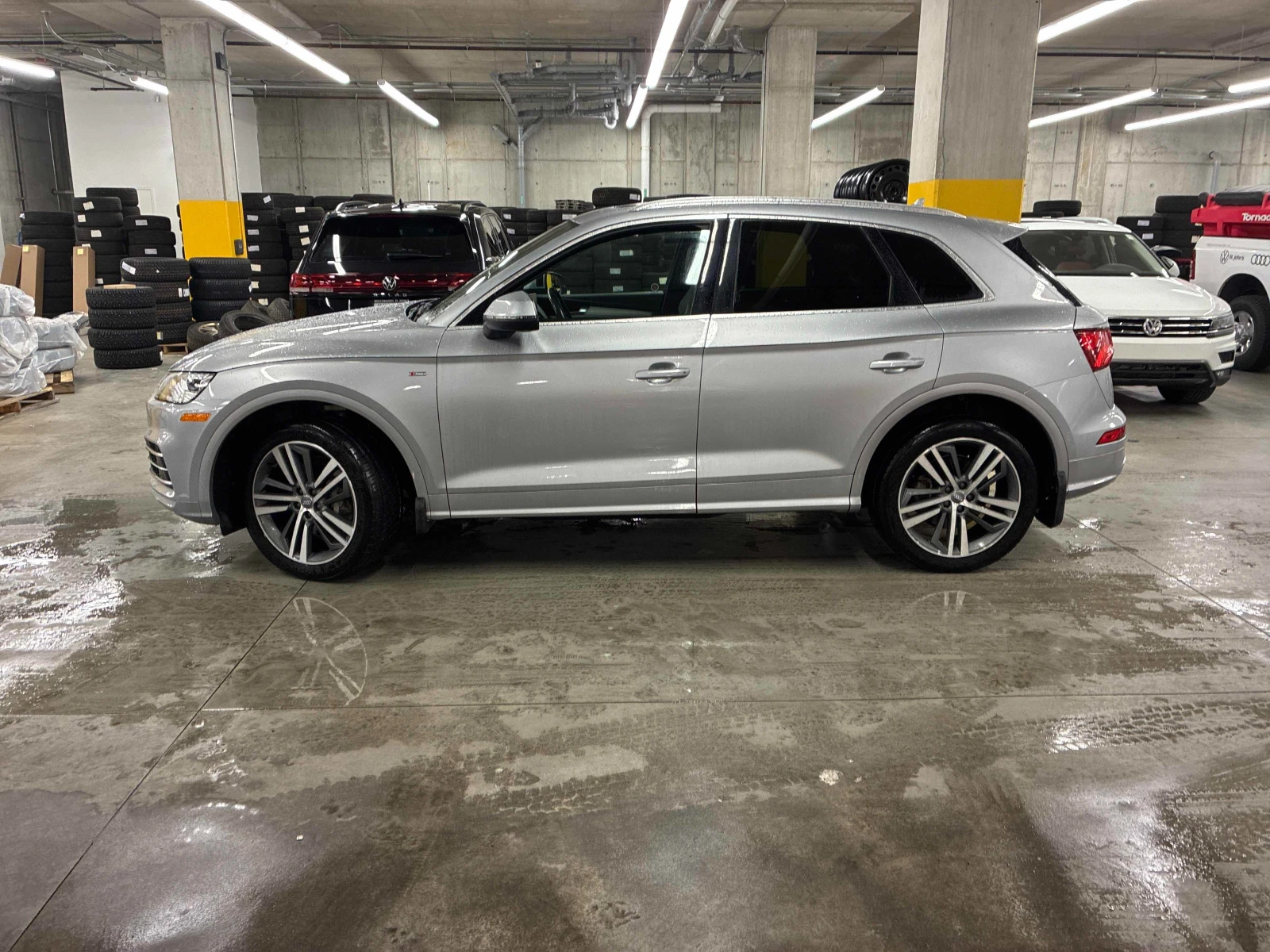 Audi Q5 TECHNIK * CARFAX * БЕЗ ПЪРВОНАЧАЛНА ВНОСКА - изображение 2