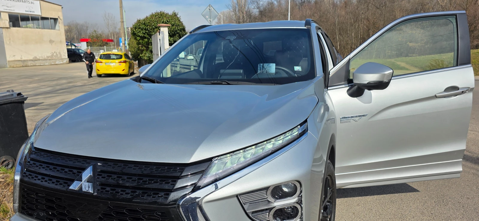 Mitsubishi Eclipse Cross INSTYLE, снимка 15 - Автомобили и джипове - 53715419