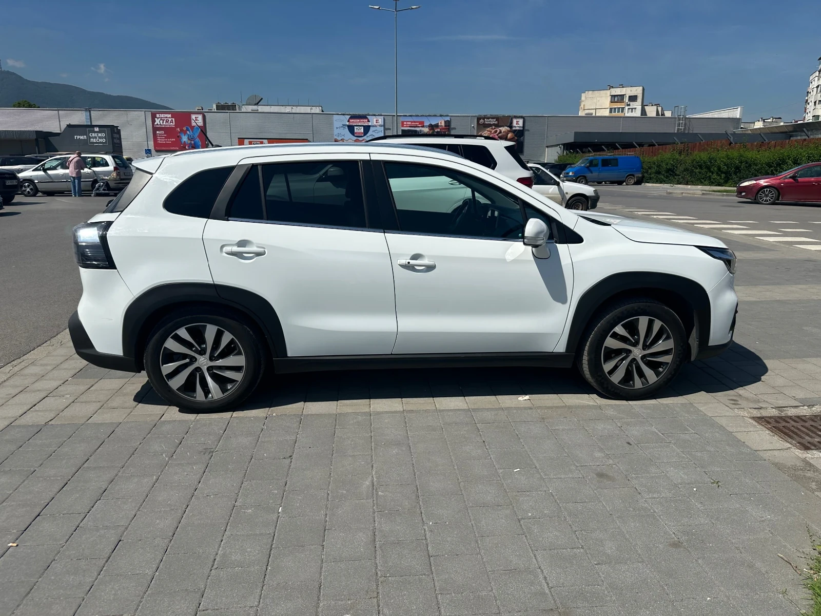 Suzuki SX4 S-Cross Booster Jet Hybrid AllGrip, снимка 4 - Автомобили и джипове - 54280199