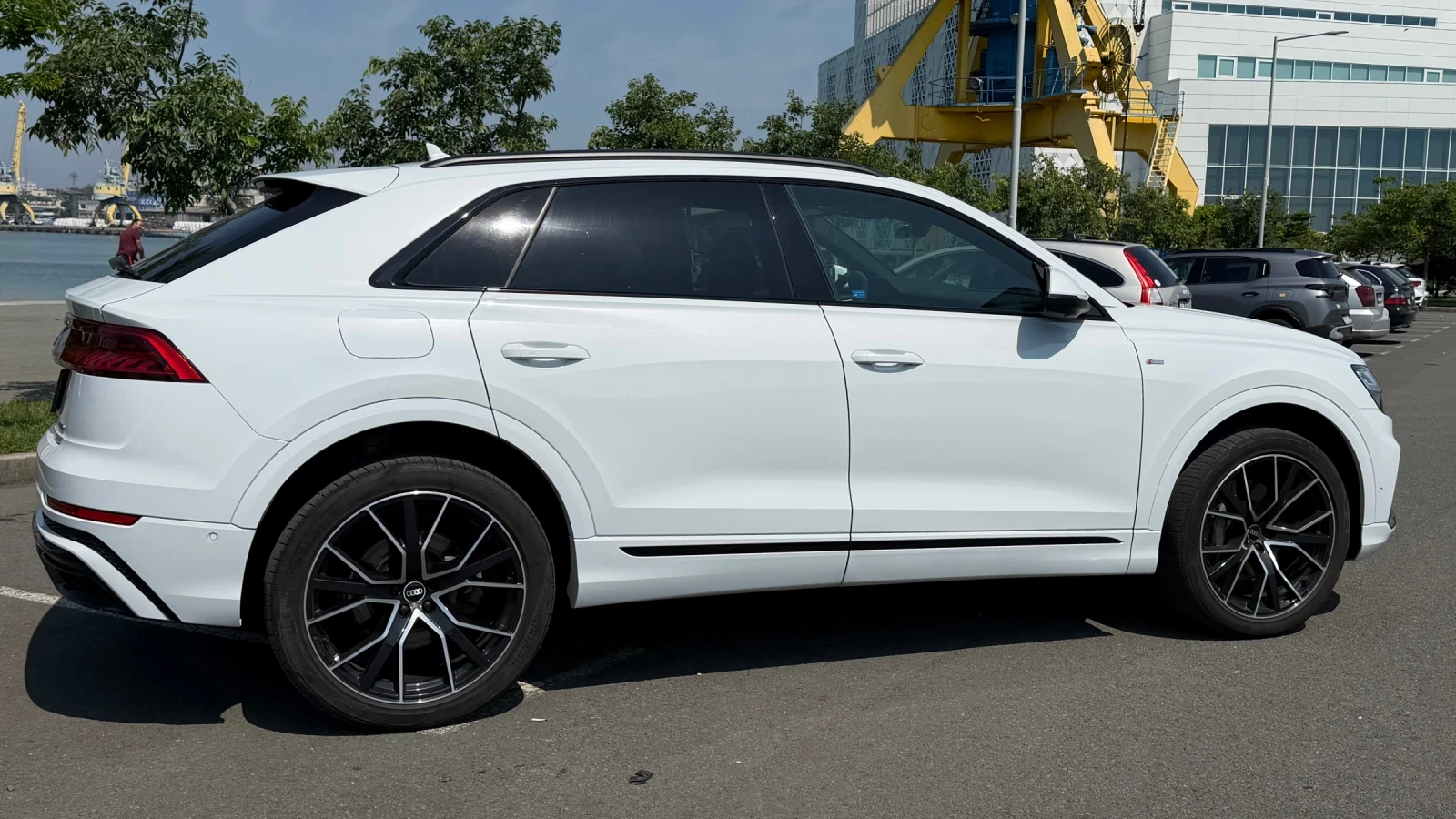 Audi Q8, снимка 3 - Автомобили и джипове - 55789618
