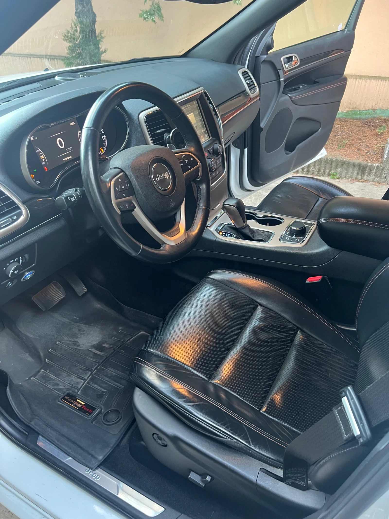 Jeep Grand cherokee 5.7 LIMITED 75th Anniversary , снимка 8 - Автомобили и джипове - 56079744