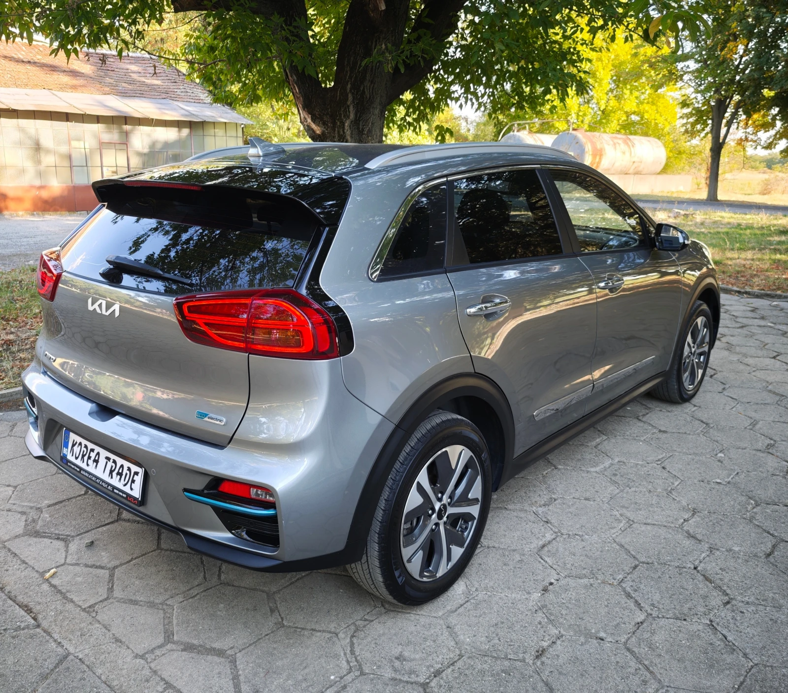 Kia Niro 64 kW, снимка 4 - Автомобили и джипове - 56233276