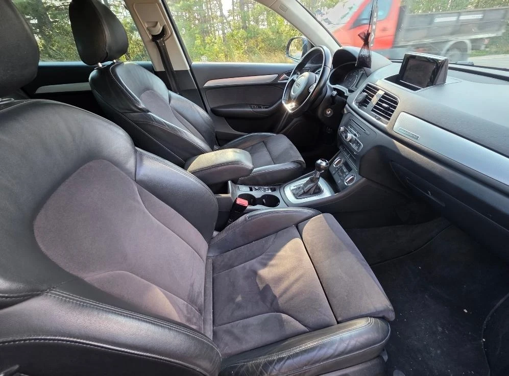 Audi Q3 Quatrro* S-Line* S-Tronik* , снимка 12 - Автомобили и джипове - 56330213