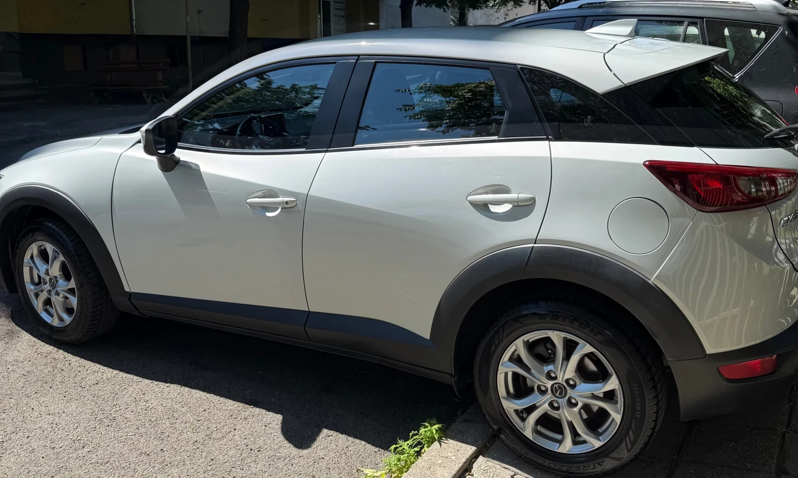 Mazda CX-3, снимка 10 - Автомобили и джипове - 56336266
