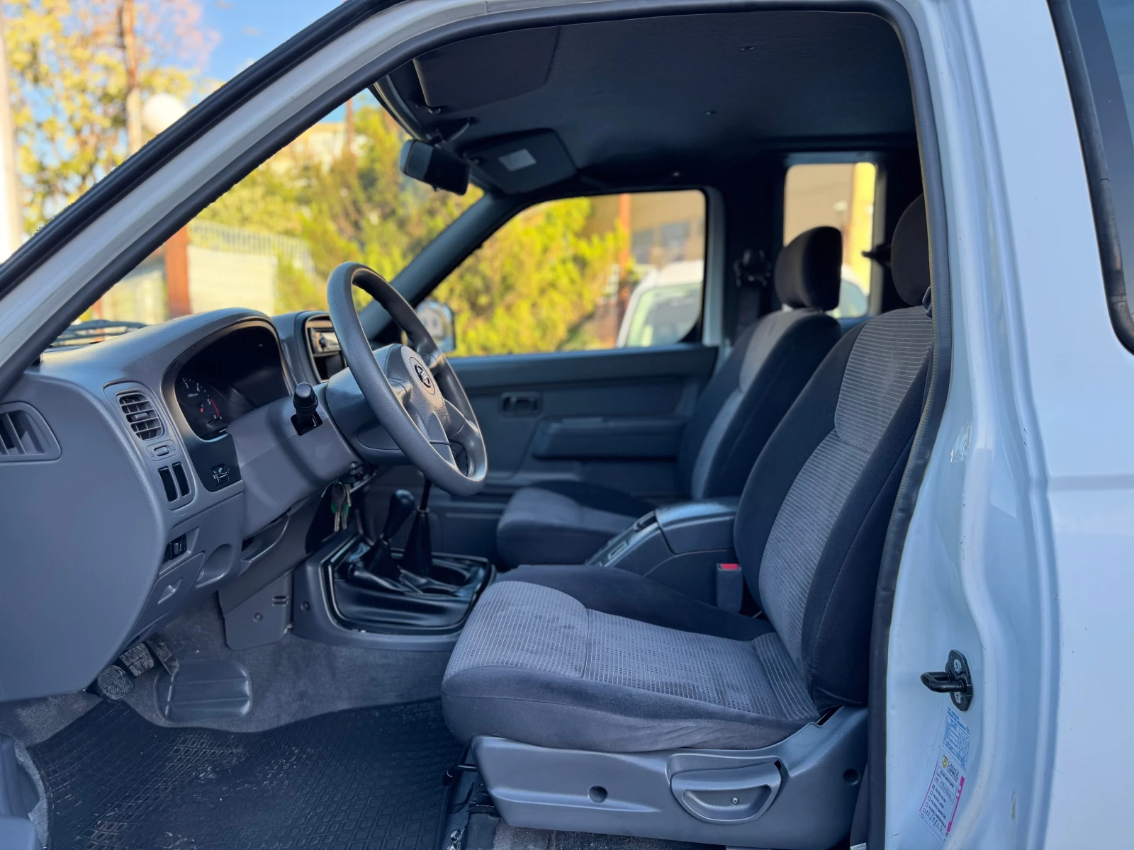 Nissan Navara 2.5TDI 4x4* KLIMATIK | Mobile.bg � ����������� 8