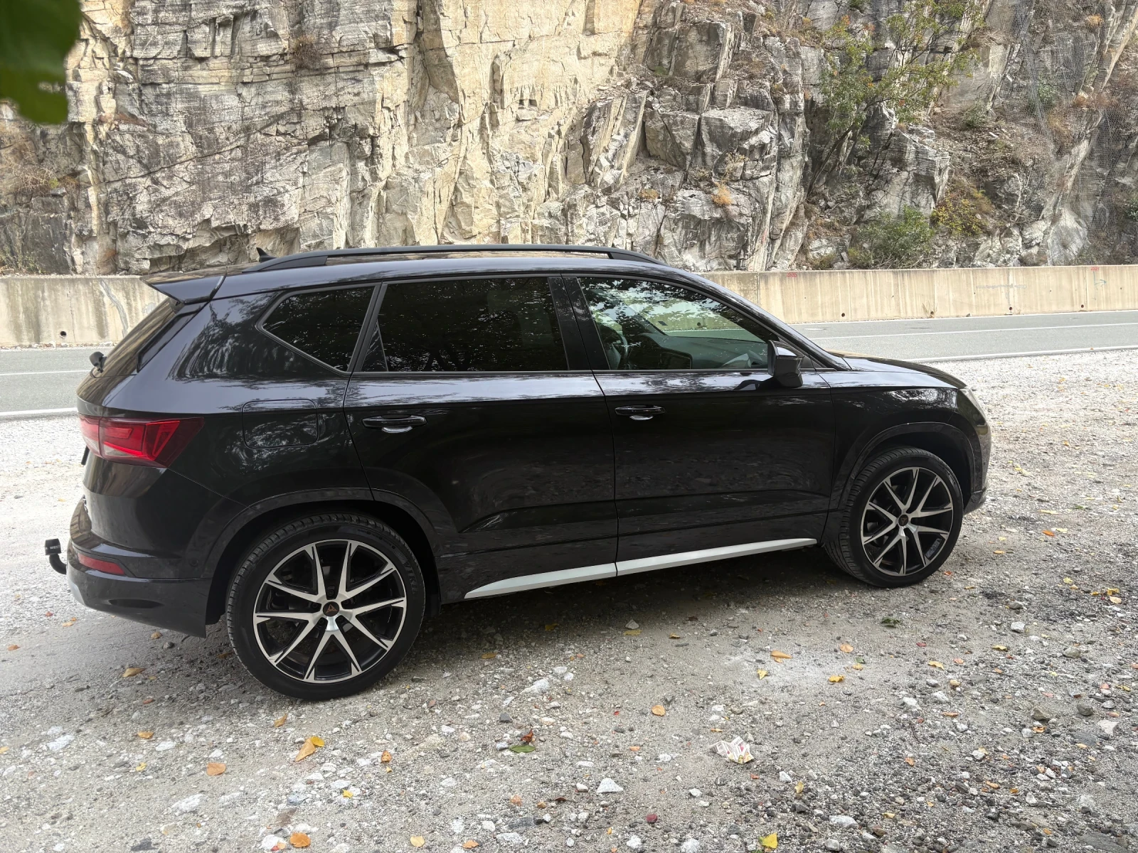 Seat Ateca, снимка 3 - Автомобили и джипове - 56591391