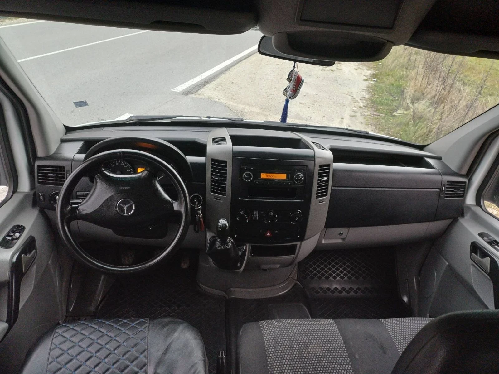 Mercedes-Benz Sprinter 311  - изображение 9