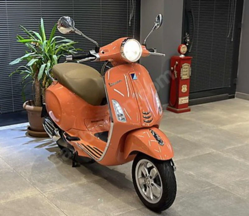 Vespa Primavera Корал! Limited! Нов!, снимка 1 - Мотоциклети и мототехника - 47046357