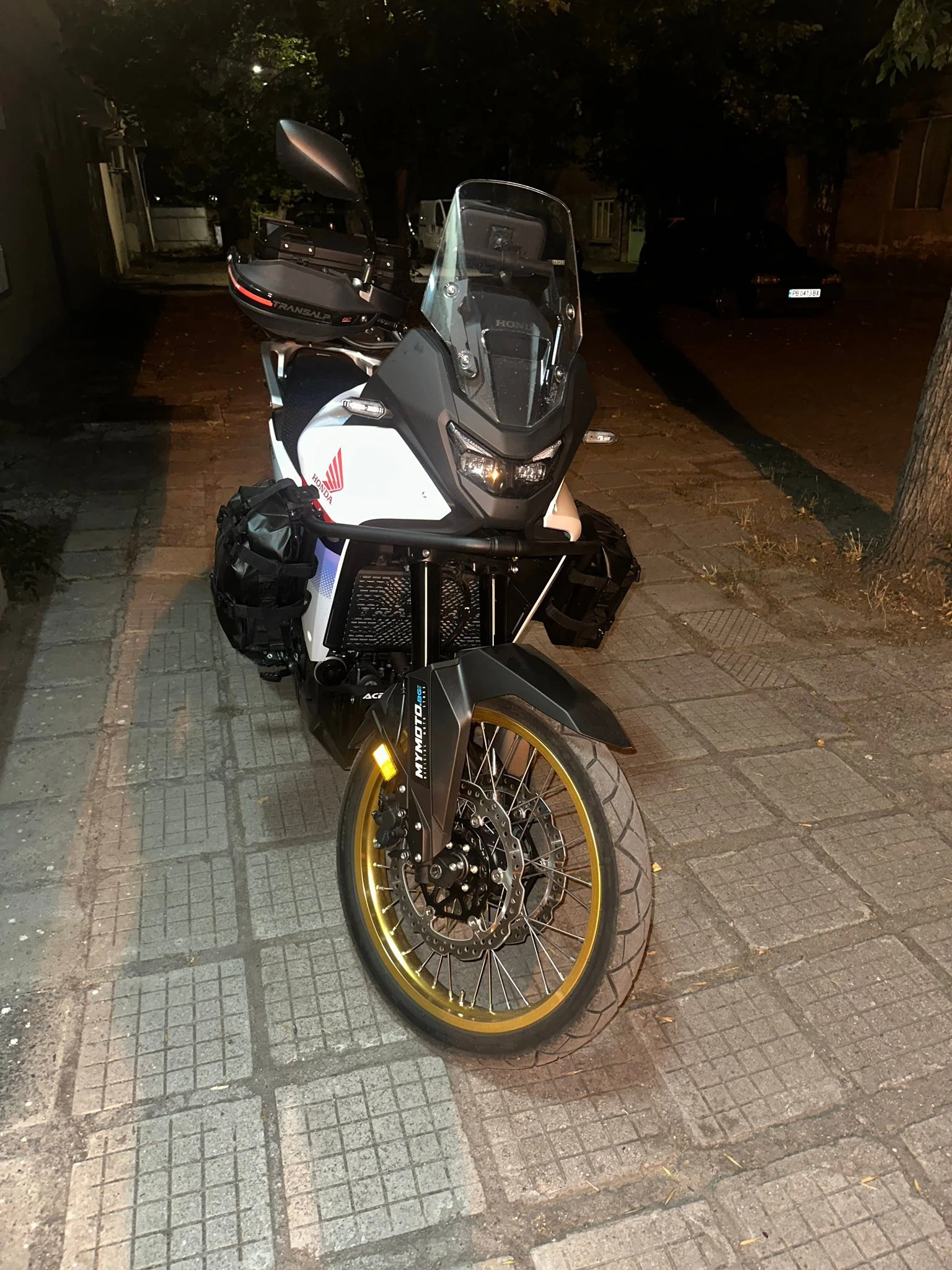 Honda Xl TRANSALP 750, снимка 2 - Мотоциклети и мототехника - 54770771