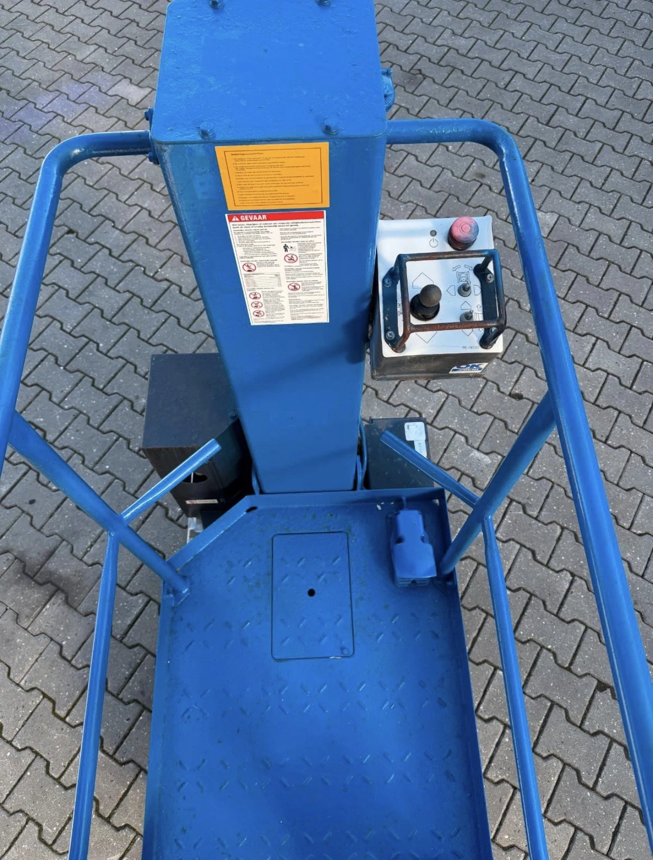 Автовишка Ruthmann Aichi RM04B, снимка 4 - Индустриална техника - 56743750