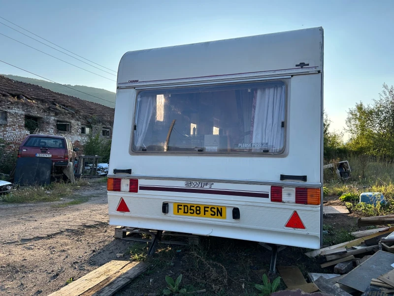 Каравана Swift, снимка 2 - Каравани и кемпери - 53223568
