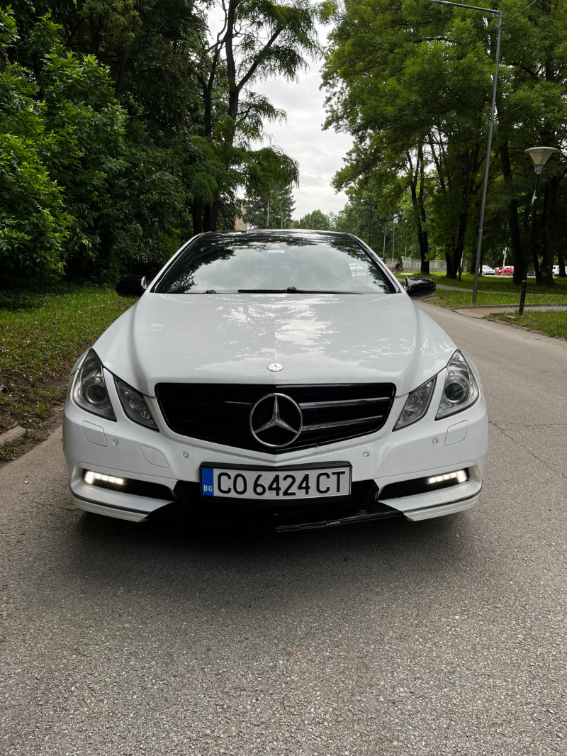 Mercedes-Benz E 250 CGI, снимка 5 - Автомобили и джипове - 45852513