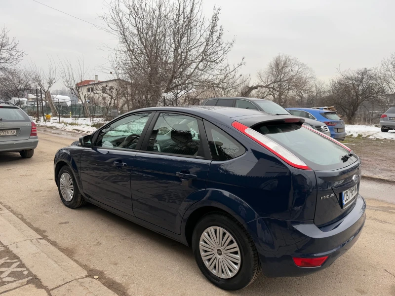 Ford Focus 1.6i 101kc, снимка 6 - Автомобили и джипове - 48773624