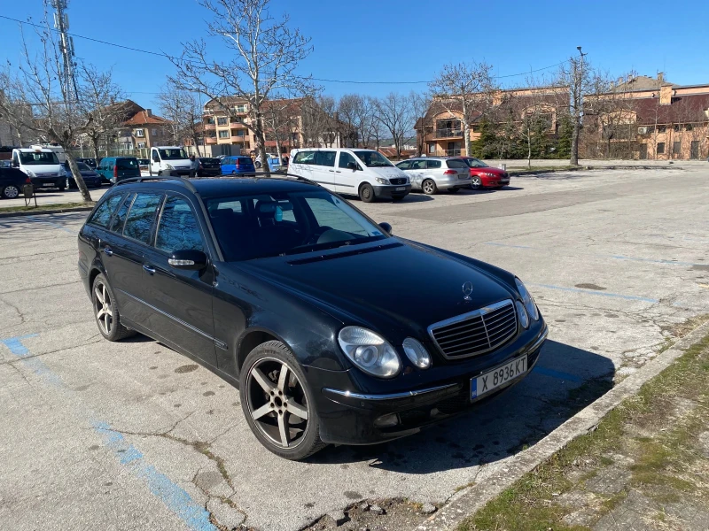 Mercedes-Benz E 240, снимка 1 - Автомобили и джипове - 49441296