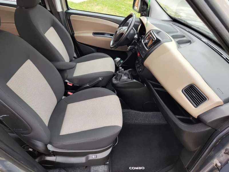 Opel Combo, снимка 8 - Автомобили и джипове - 52418324