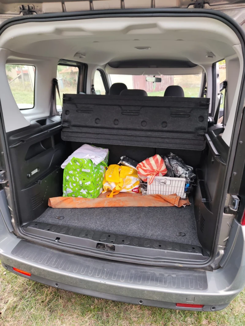 Opel Combo, снимка 9 - Автомобили и джипове - 52418324