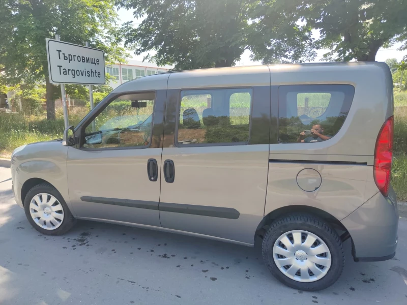 Opel Combo, снимка 3 - Автомобили и джипове - 52418324