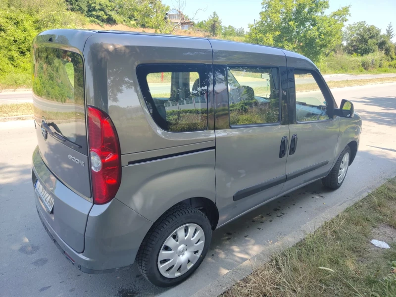 Opel Combo, снимка 12 - Автомобили и джипове - 52418324