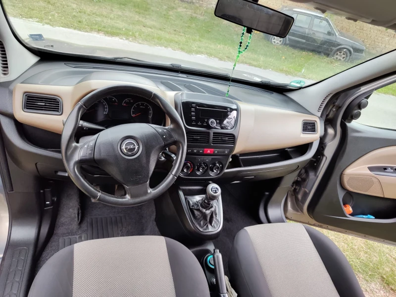 Opel Combo, снимка 5 - Автомобили и джипове - 52418324