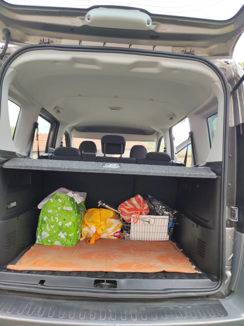 Opel Combo, снимка 13 - Автомобили и джипове - 52418324