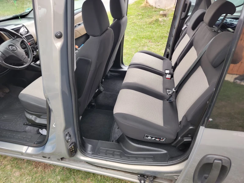 Opel Combo, снимка 4 - Автомобили и джипове - 52418324