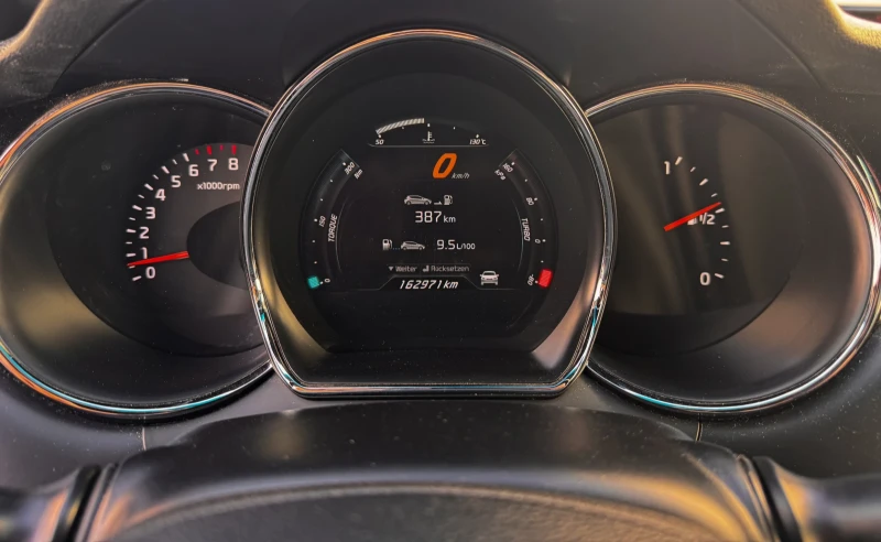 Kia Ceed 1.6 GT Track, снимка 15 - Автомобили и джипове - 51589878