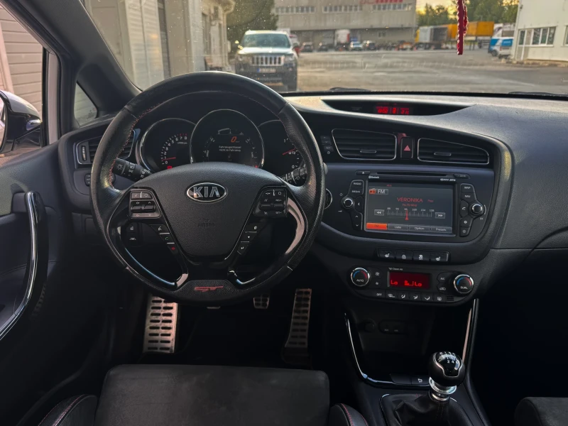 Kia Ceed 1.6 GT Track, снимка 14 - Автомобили и джипове - 51589878