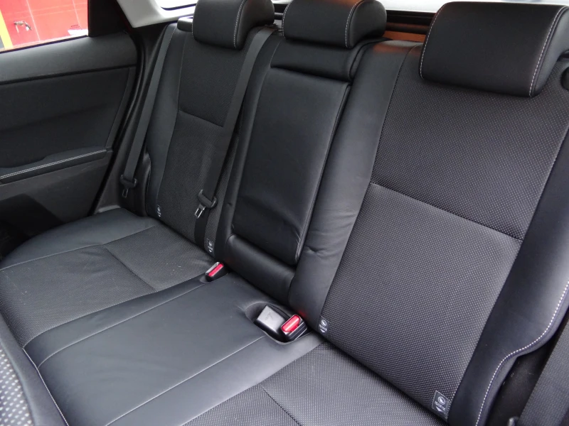 Toyota Auris 1.6i /Navi/Panorama/Camera/Koja/Bi-Xenon/Keyless/, снимка 13 - Автомобили и джипове - 52477622