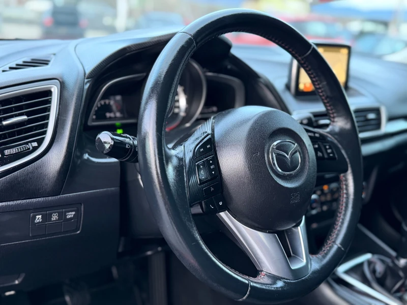 Mazda 3 * 94 ХИЛЯДИ* 1.5-100* ИТАЛИЯ* SKYACTIVE* EURO 6* , снимка 16 - Автомобили и джипове - 52557954