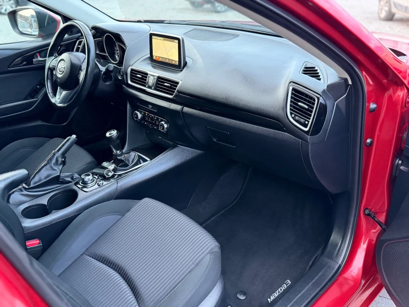 Mazda 3 * 94 ХИЛЯДИ* 1.5-100* ИТАЛИЯ* SKYACTIVE* EURO 6* , снимка 11 - Автомобили и джипове - 52557954